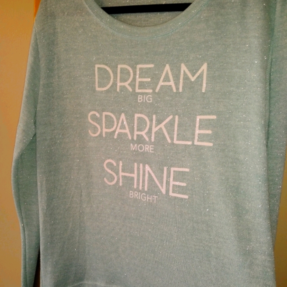 Trendy Lightweight Fall/Winter Sweater